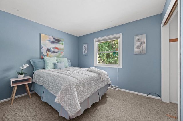9224 N Fairy Chasm LANE, Brown Deer, WI 53223