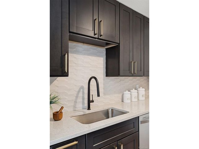 1454 W Lake Ave, Littleton, CO 80120