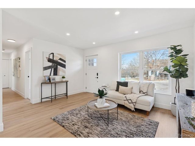 1454 W Lake Ave, Littleton, CO 80120