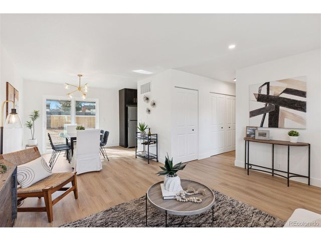 1454 W Lake Ave, Littleton, CO 80120