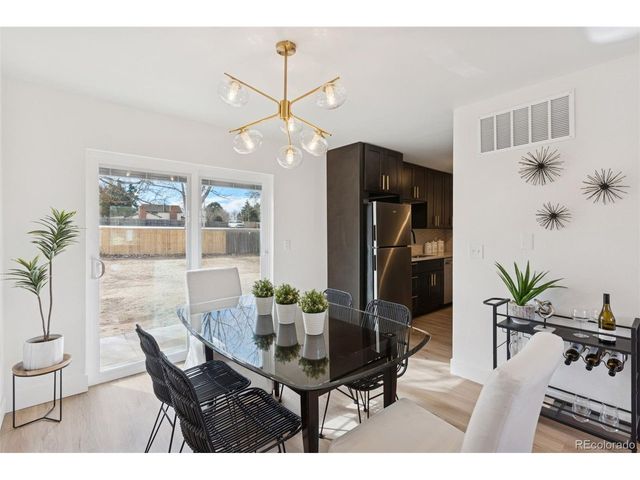 1454 W Lake Ave, Littleton, CO 80120