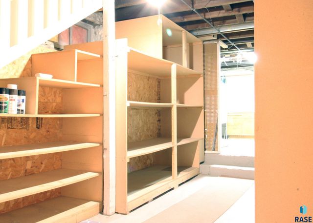 1302 S Dakota Ave Avenue, Sioux Falls, SD 57105