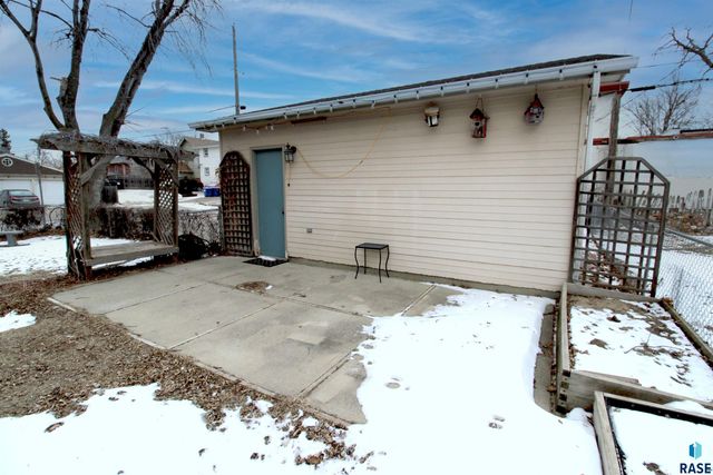 1302 S Dakota Ave Avenue, Sioux Falls, SD 57105
