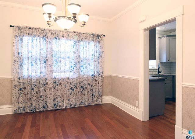 1302 S Dakota Ave Avenue, Sioux Falls, SD 57105