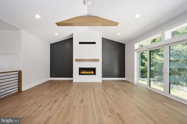 8639 ROSNI WAY, Fredericksburg, VA 22407