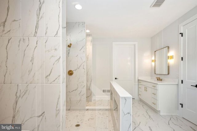 8639 ROSNI WAY, Fredericksburg, VA 22407