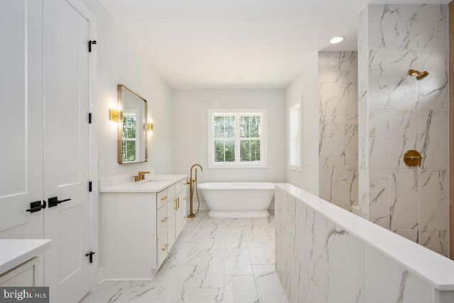 8639 ROSNI WAY, Fredericksburg, VA 22407