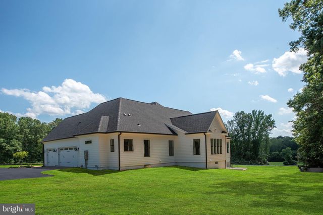 8639 ROSNI WAY, Fredericksburg, VA 22407