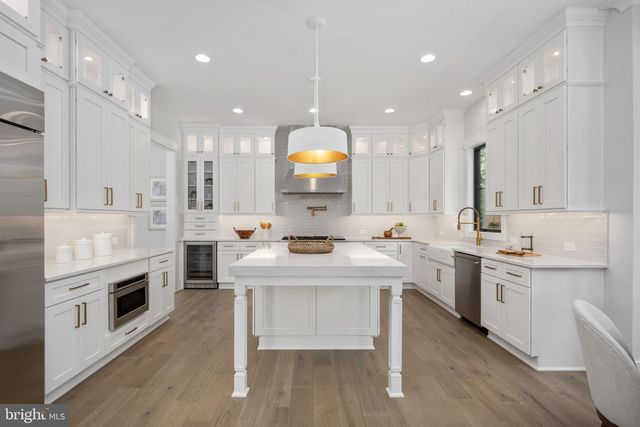 8639 ROSNI WAY, Fredericksburg, VA 22407