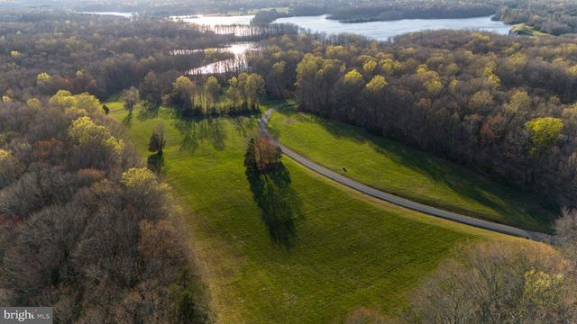 8639 ROSNI WAY, Fredericksburg, VA 22407