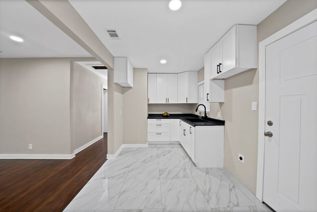 3404 GRIGGS Avenue, Fort Worth, TX 76119