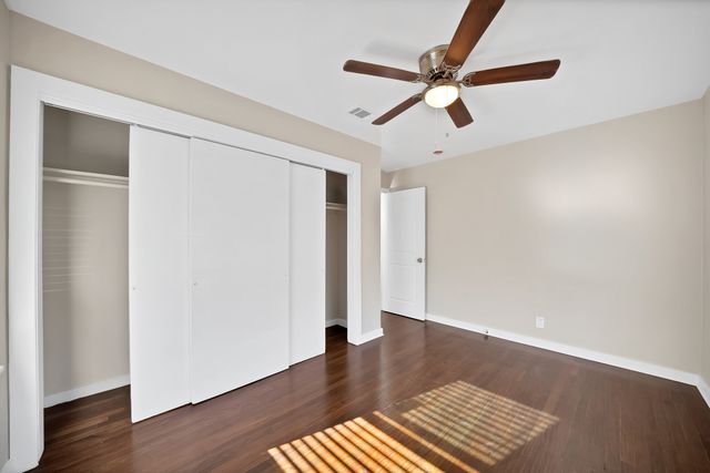 3404 GRIGGS Avenue, Fort Worth, TX 76119