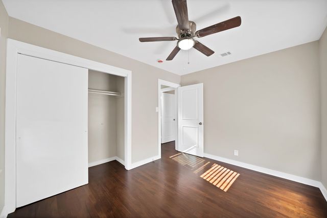 3404 GRIGGS Avenue, Fort Worth, TX 76119