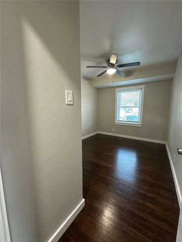 3404 GRIGGS Avenue, Fort Worth, TX 76119