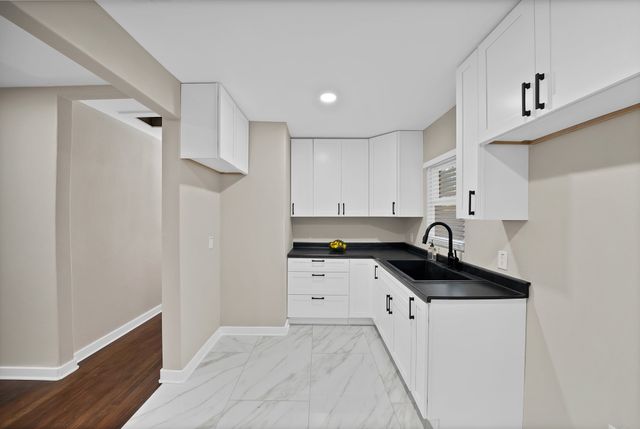 3404 GRIGGS Avenue, Fort Worth, TX 76119