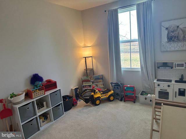 153 GUNNISON DR, Hedgesville, WV 25427