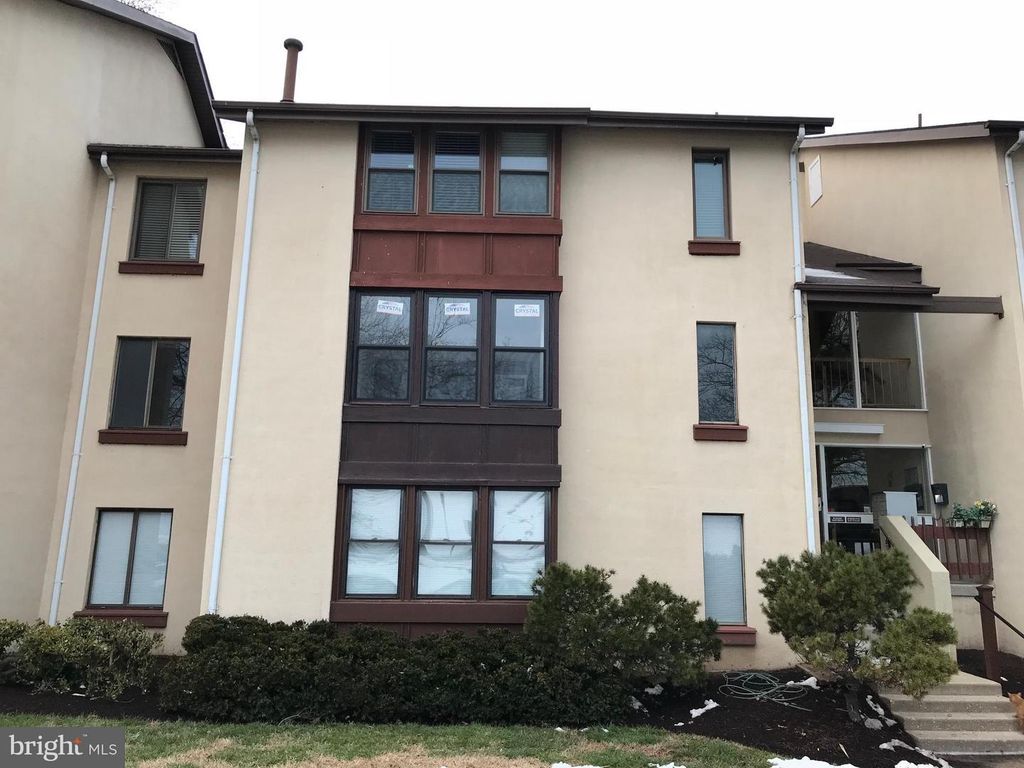 5858 THUNDER HILL RD #B-1, Columbia, MD 21045