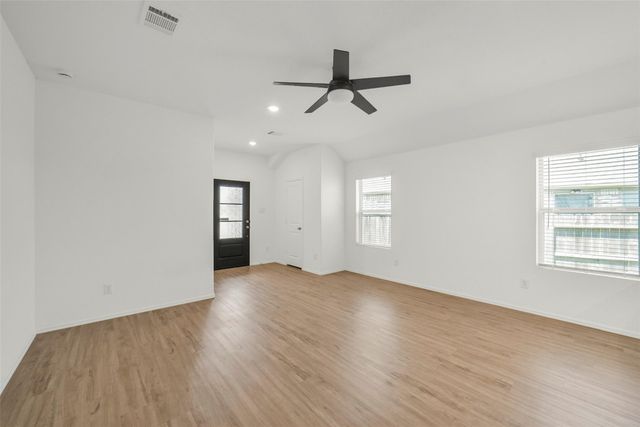 3003 Halleton Court, Houston, TX 77365