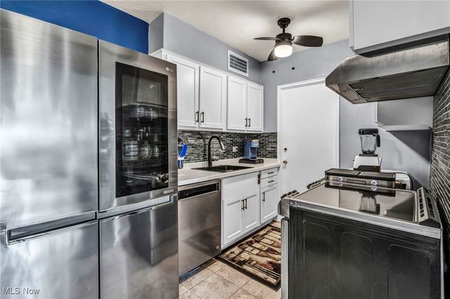 13800 Fairhill Road 520, Shaker Heights, OH 44120