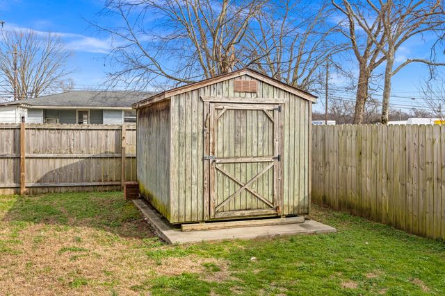 707 Page Ave, Lebanon, TN 37087