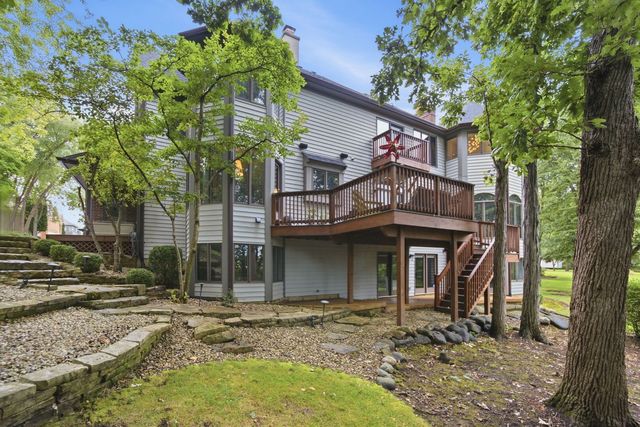 2015 N Northumberland Pass, Palatine, IL 60074