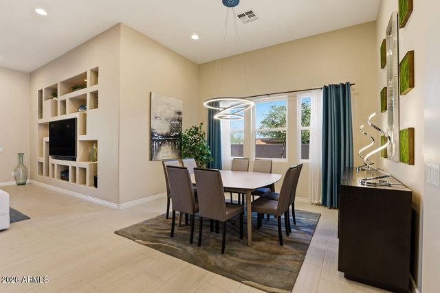 18278 W SANTA ALBERTA Lane, Goodyear, AZ 85338