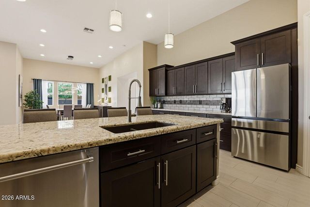 18278 W SANTA ALBERTA Lane, Goodyear, AZ 85338