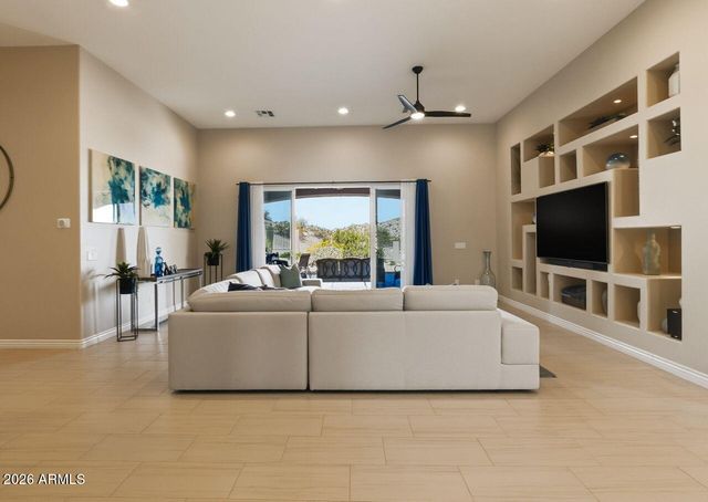 18278 W SANTA ALBERTA Lane, Goodyear, AZ 85338