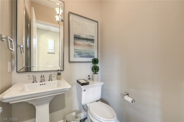 6842 Regency Crest Avenue, Las Vegas, NV 89148