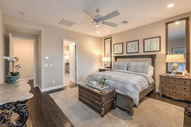 6842 Regency Crest Avenue, Las Vegas, NV 89148