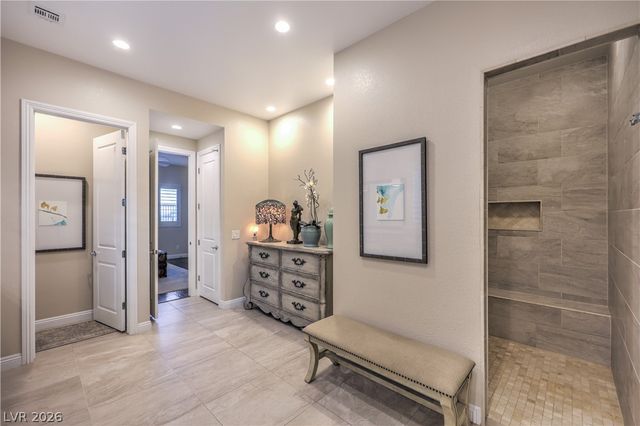 6842 Regency Crest Avenue, Las Vegas, NV 89148