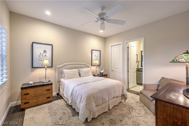 6842 Regency Crest Avenue, Las Vegas, NV 89148