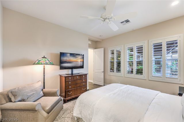 6842 Regency Crest Avenue, Las Vegas, NV 89148