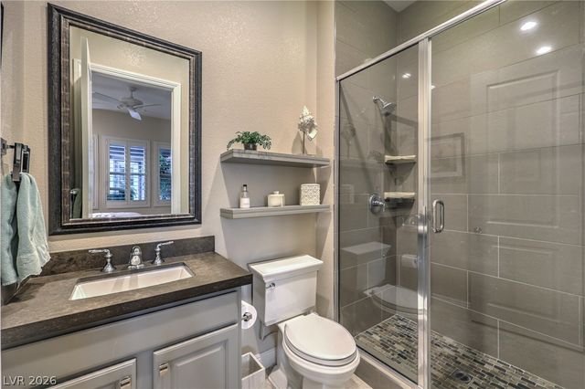 6842 Regency Crest Avenue, Las Vegas, NV 89148