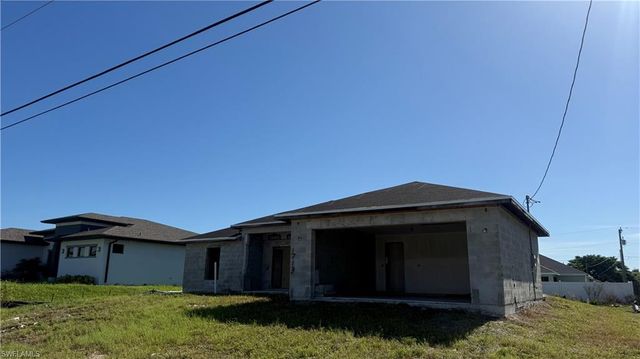 1713 Chiquita BLVD N, Cape Coral, FL 33993