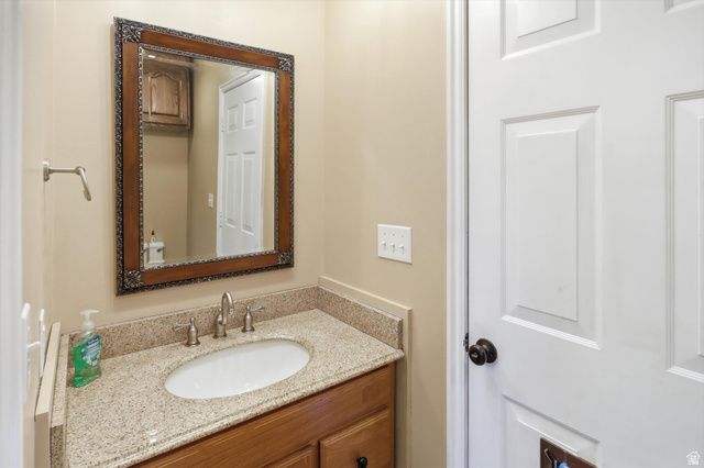 2778 W 1300 N, Clinton, UT 84015