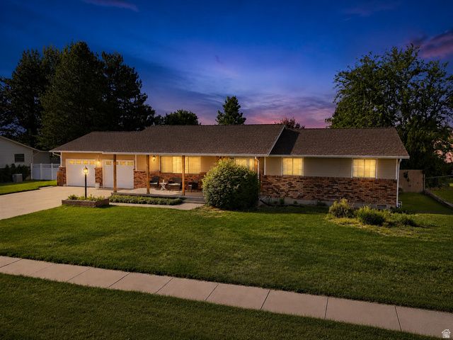 2778 W 1300 N, Clinton, UT 84015