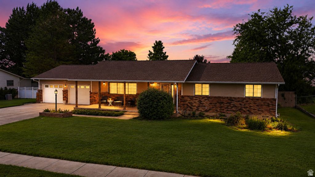 2778 W 1300 N, Clinton, UT 84015