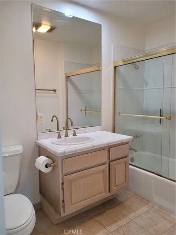 1040 4th 203, Santa Monica, CA 90403