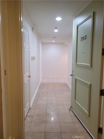 1040 4th 203, Santa Monica, CA 90403