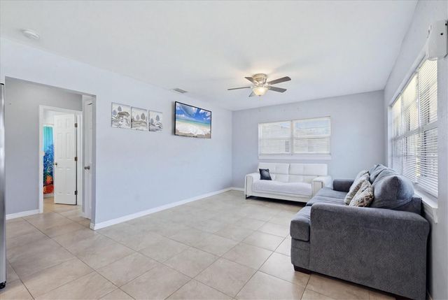 910 16TH AVENUE W, Palmetto, FL 34221