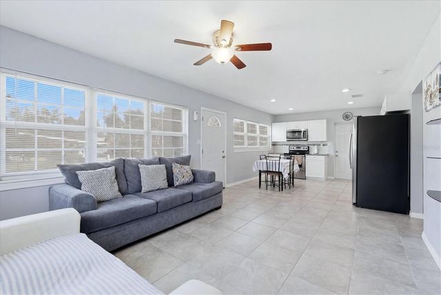 910 16TH AVENUE W, Palmetto, FL 34221