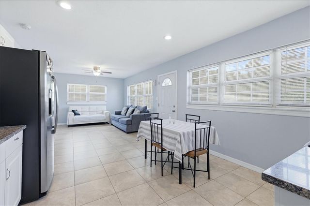 910 16TH AVENUE W, Palmetto, FL 34221