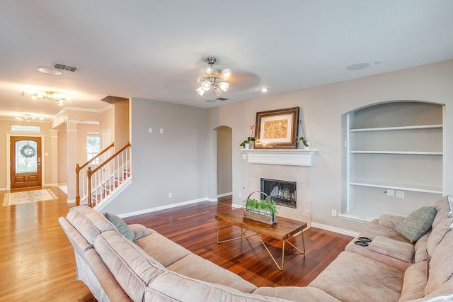 6017 Saddle Bag Drive, Fort Worth, TX 76179