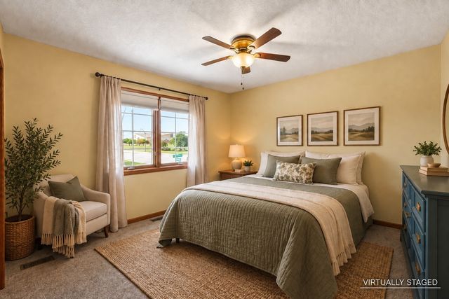 9921 Catalina Drive, Johnston, IA 50131