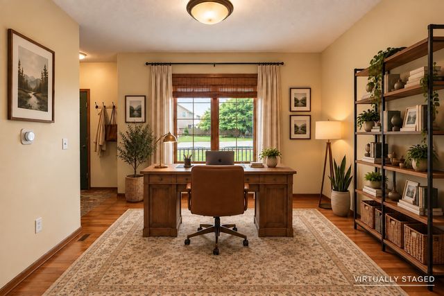 9921 Catalina Drive, Johnston, IA 50131