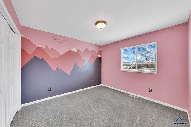 2525 SHAD, Rapid City, SD 57701