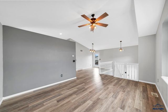 2525 SHAD, Rapid City, SD 57701