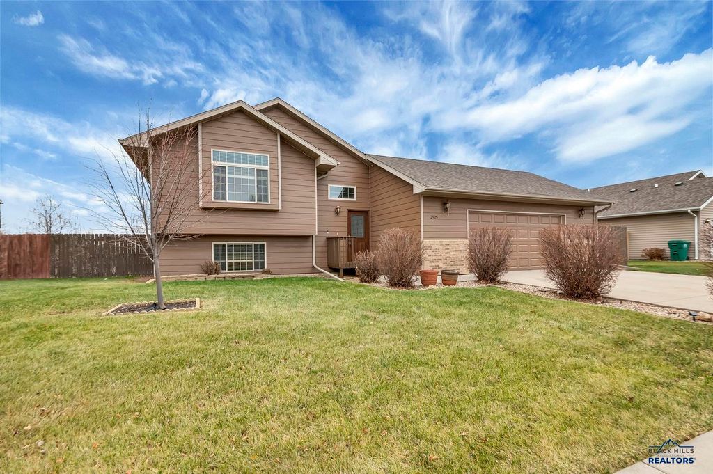 2525 SHAD, Rapid City, SD 57701