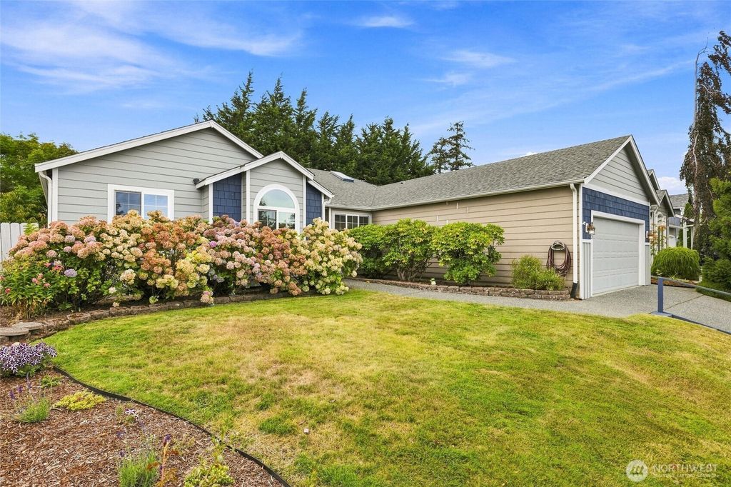 3602 F Avenue, Anacortes, WA 98221